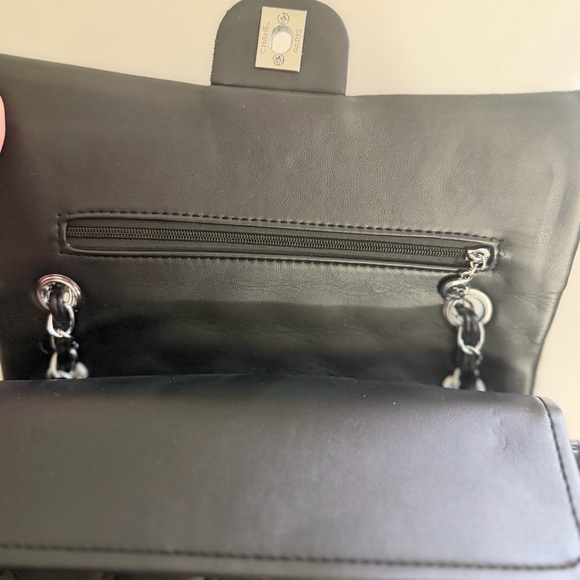 Chic Black Quilted Shoulder Bag with Silver Chain NWOT - Picture 8 of 11